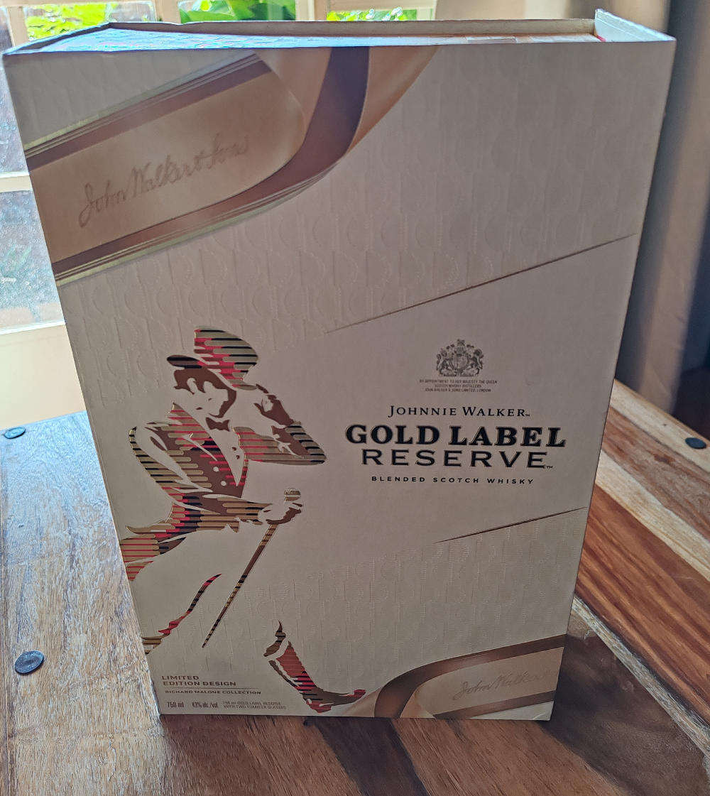 Johnnie Walker Gold Label Reserve Gift Set