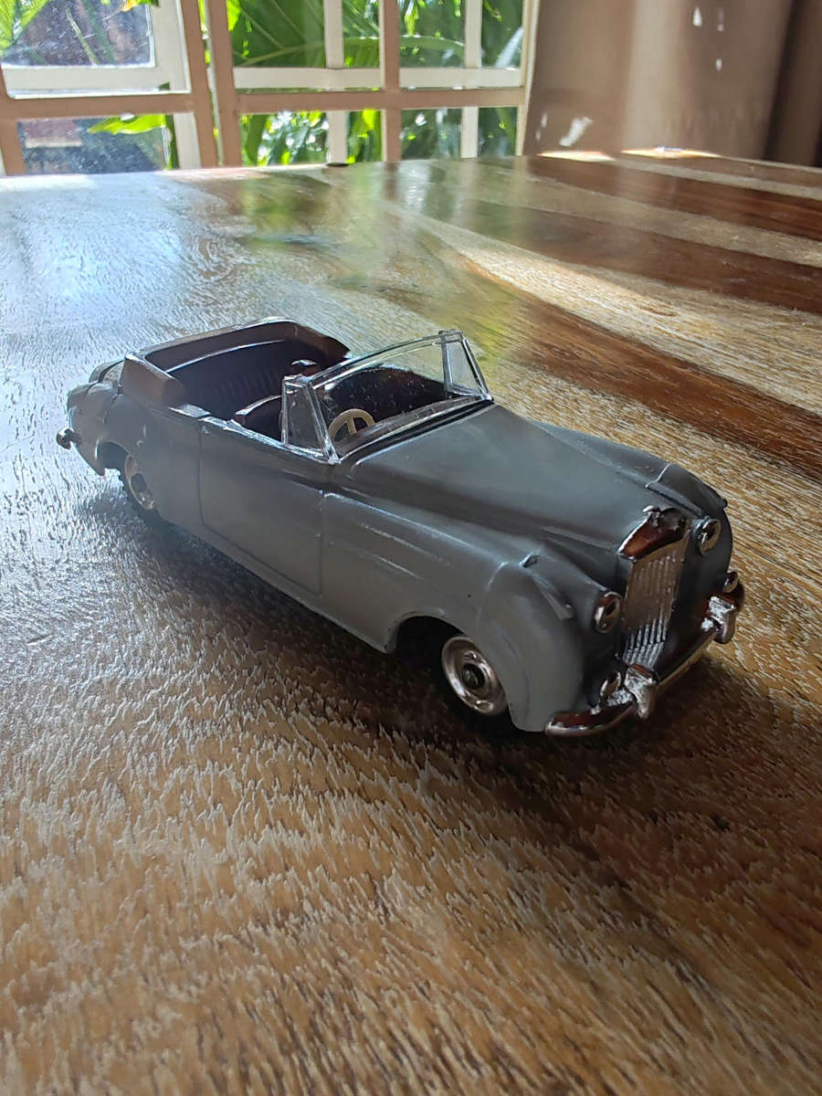 Dinky Toys No. 194 Bentley Coupé  Excellent Model with Box