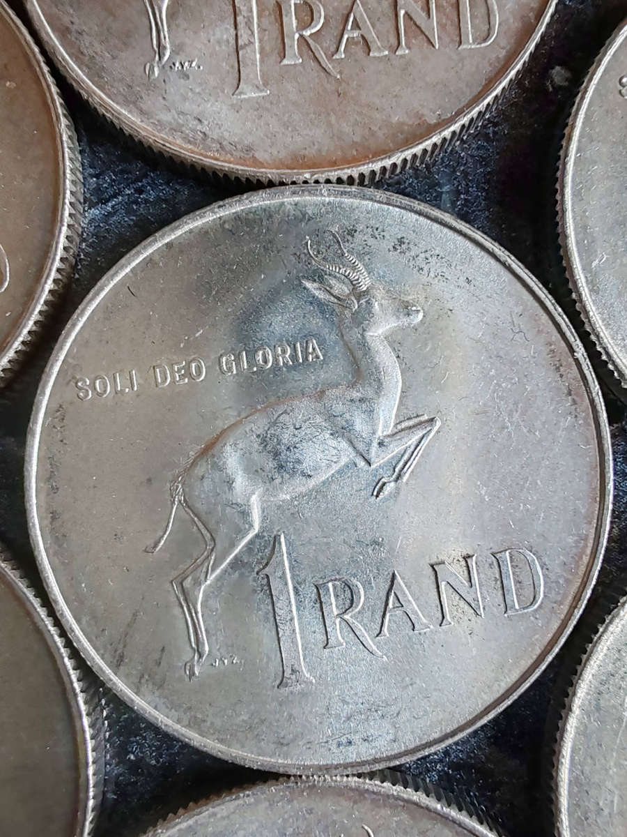 10 x South African 1 Rand Silver Coins (1960s)  80% Silver- LOT 4