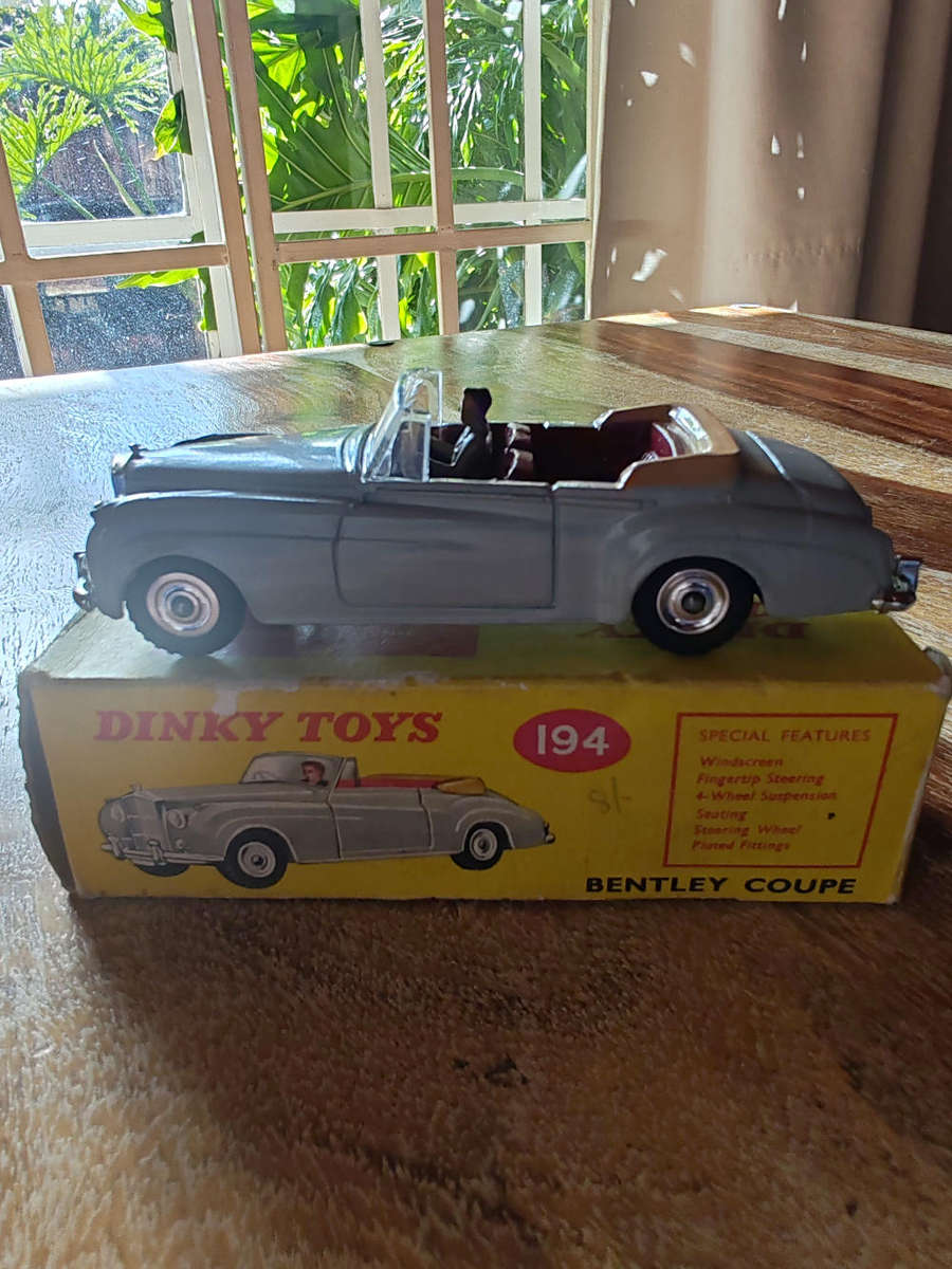 Dinky Toys No. 194 Bentley Coupé  Excellent Model with Box