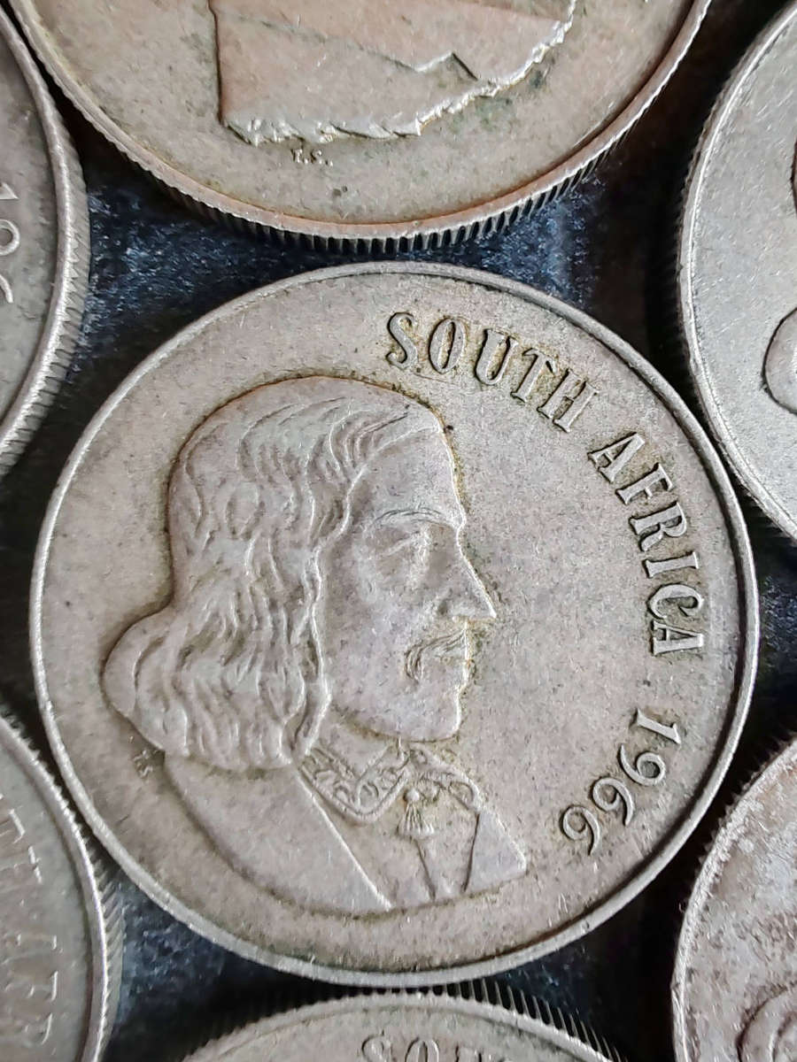 10 x South African 1 Rand Silver Coins (1960s)  80% Silver- LOT 9