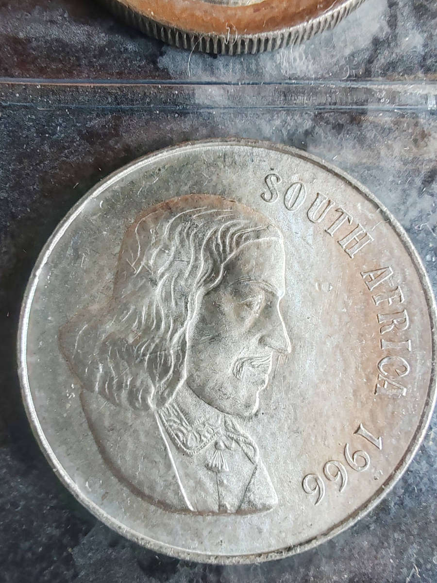 10 x South African 1 Rand Silver Coins (1960s)  80% Silver - LOT 1