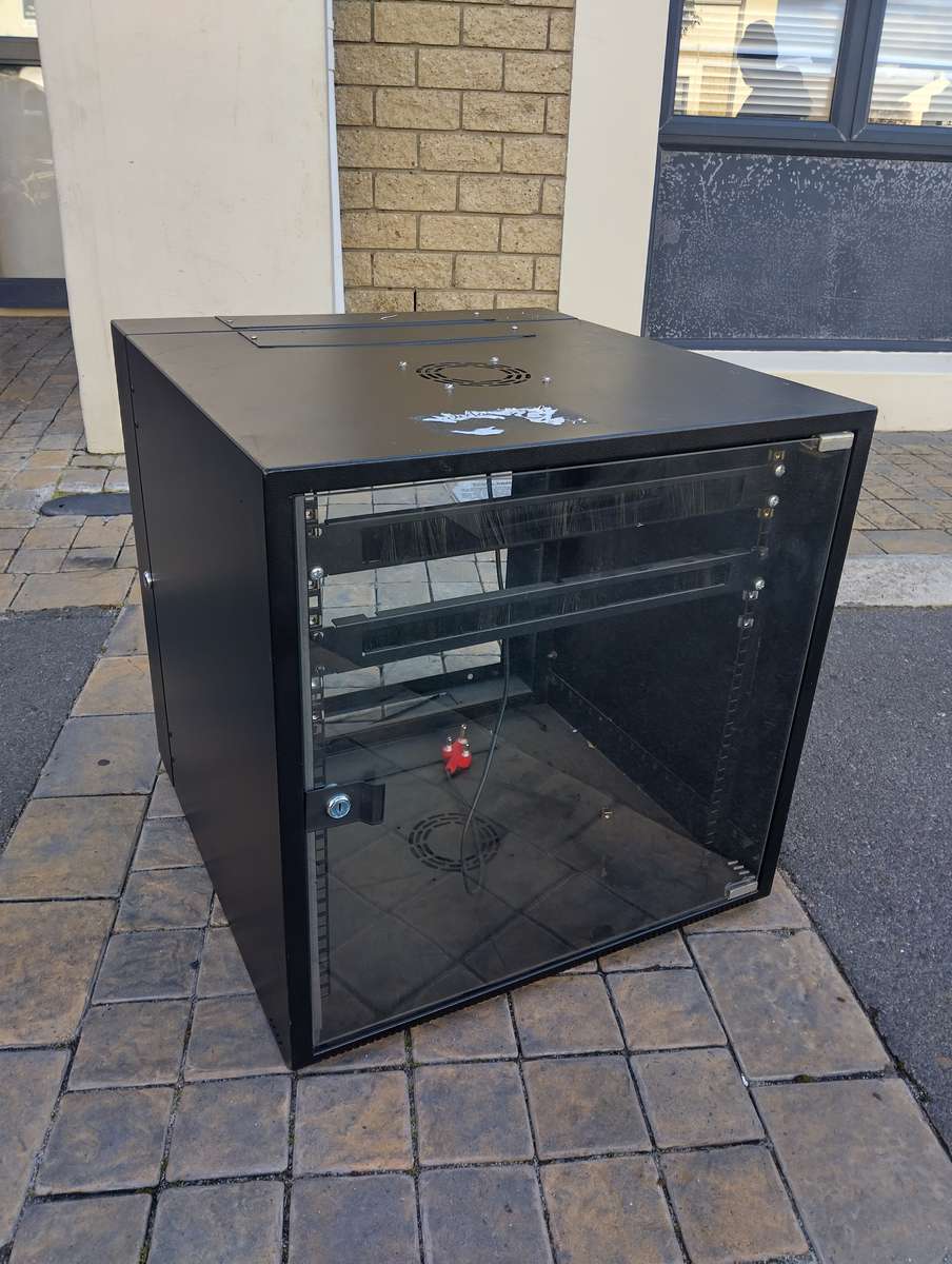 12U-Rack Server Cabinet - 600 x 570 x 570mm