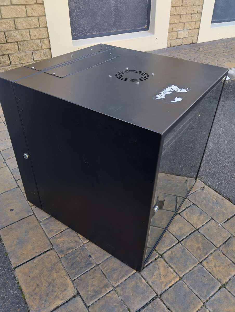 12U-Rack Server Cabinet - 600 x 570 x 570mm