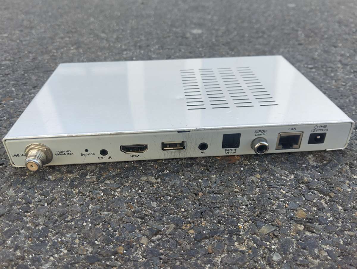 Satelio GR40011 Deukom Satellite Decoder (No Remote)