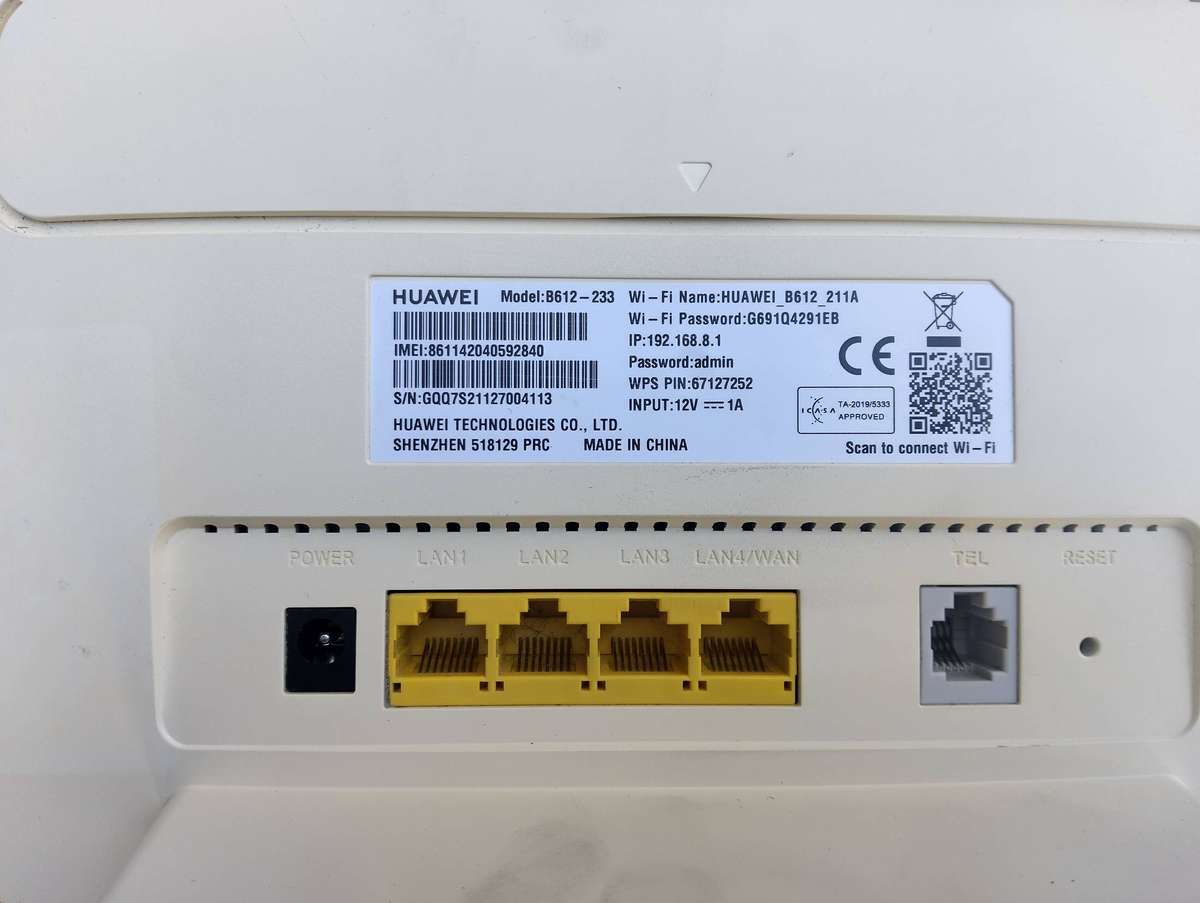 HUAWEI 4G Router 2 Pro B612-233 CAT7 300 Mbps 4G Router (White, Dual Band with SIM)