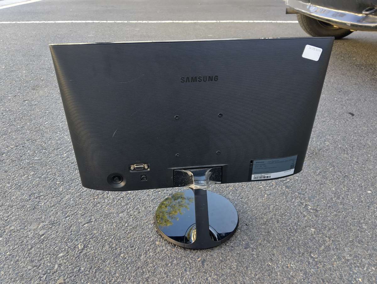 19inch Samsung LS19D300 LED Backlit LCD Monitor