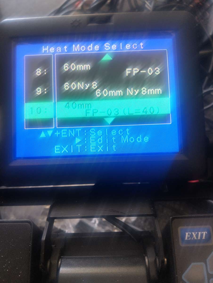 Fujikura FSM-40S Arc Fusion Splicer (Works on charger-Battery cant hold power)