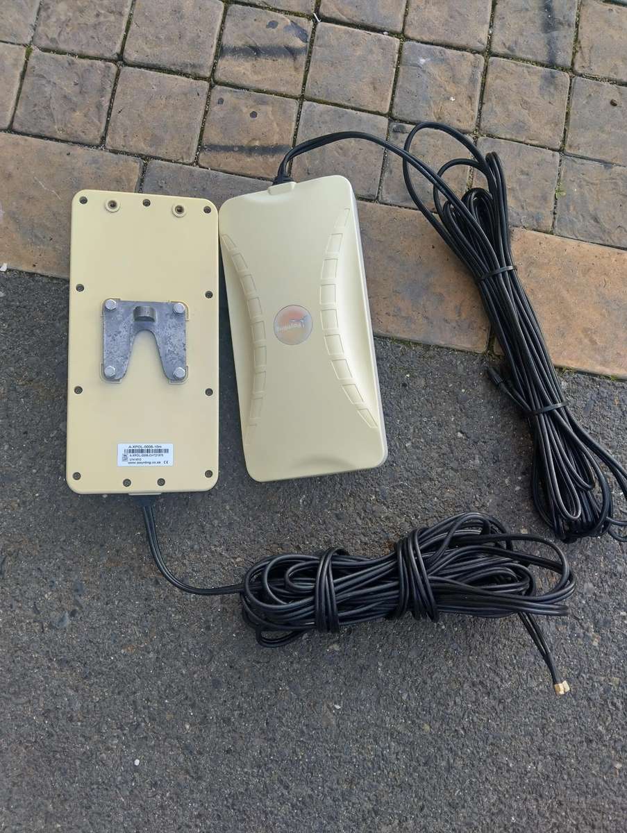 Poynting A-XPOL-006-10M Dual-Polarised full LTE Antenna Amplifier