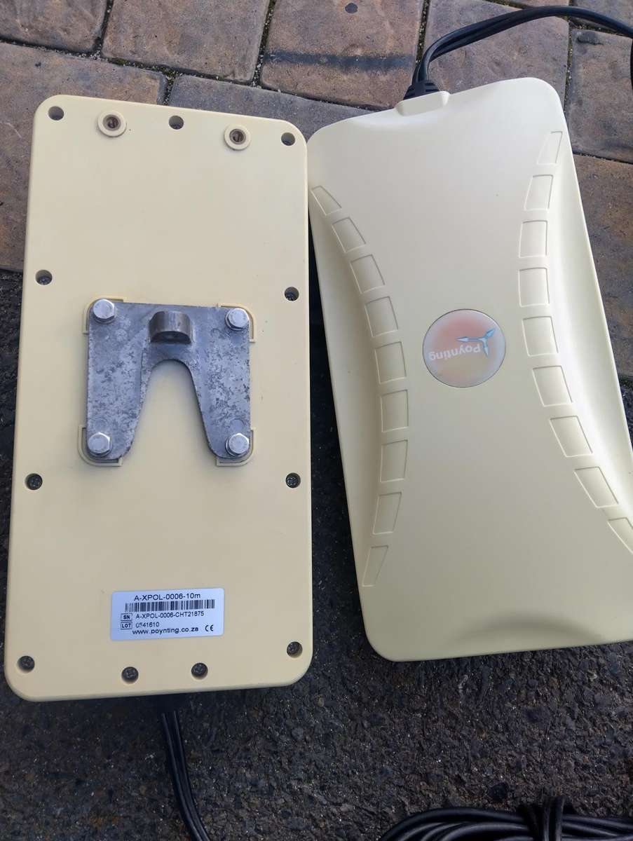 Poynting A-XPOL-006-10M Dual-Polarised full LTE Antenna Amplifier