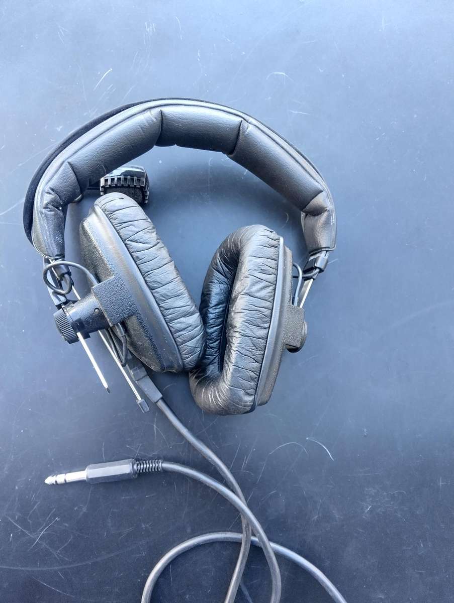 Beyerdynamics Headset with microphone for broadcast and intercom