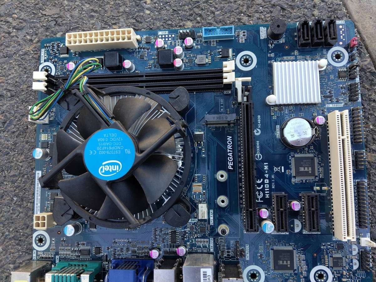 Pegatron H110D4-M1 LGA1151 DDR4 H110 Intel ATX Motherboard