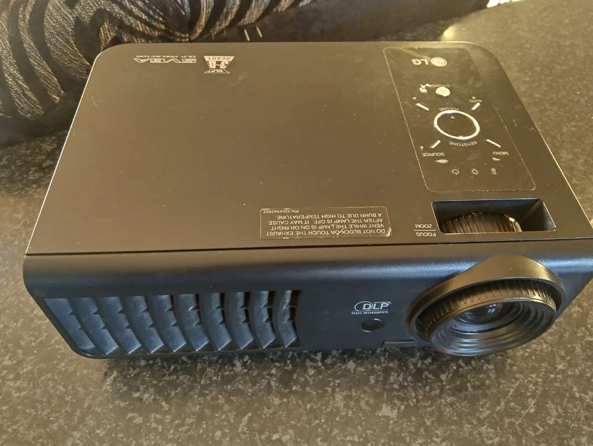 LG DLP 3D SVGA Projector (Model: BS274)  No Remote