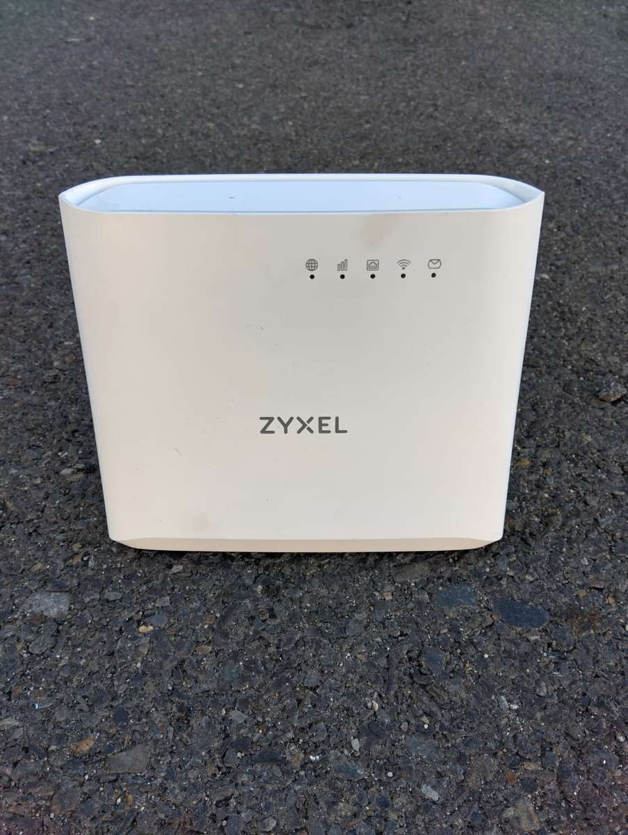 Zyxel LTE3202-M430 4G LTE Indoor Router DC-HSPA+, 3G, EDGE and GPRS