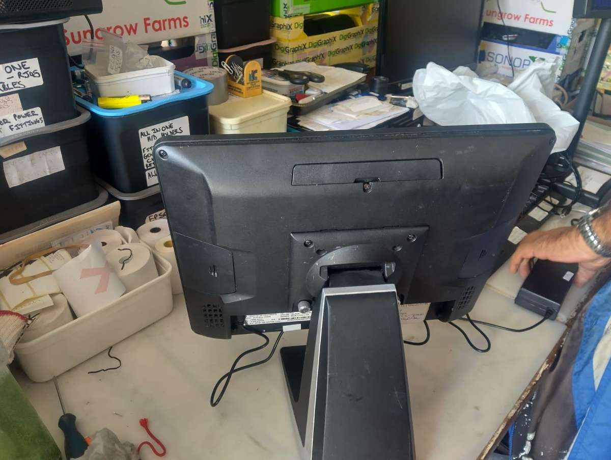 FEC All in One Touch POS System 15" PP9635 Intel® Celeron J1900 1.99Ghz, 4GB RAM, 60GB SSD