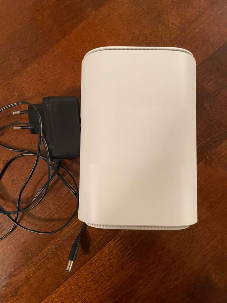 ZTE MC801A 5G Indoor WiFi Router (ALL Networks) (Grade B condition)