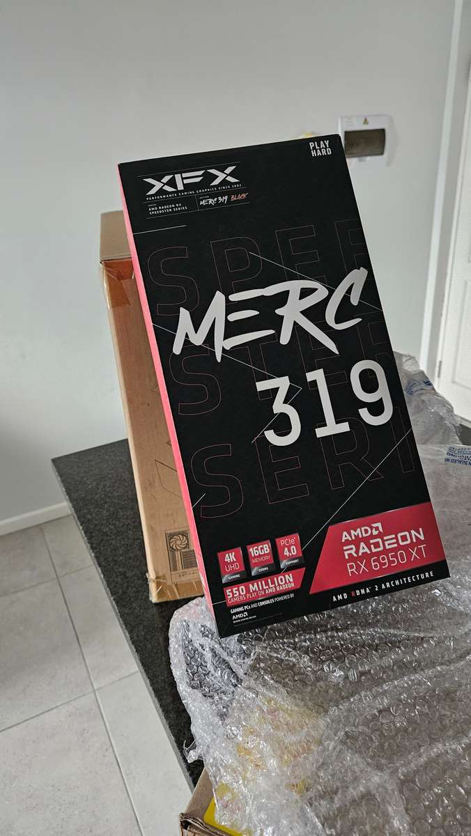 XFX Radeon RX 6950 XT Speedster Merc 319 Black  16GB GDDR6 (Turns On Intermittently, Sold As-Is)