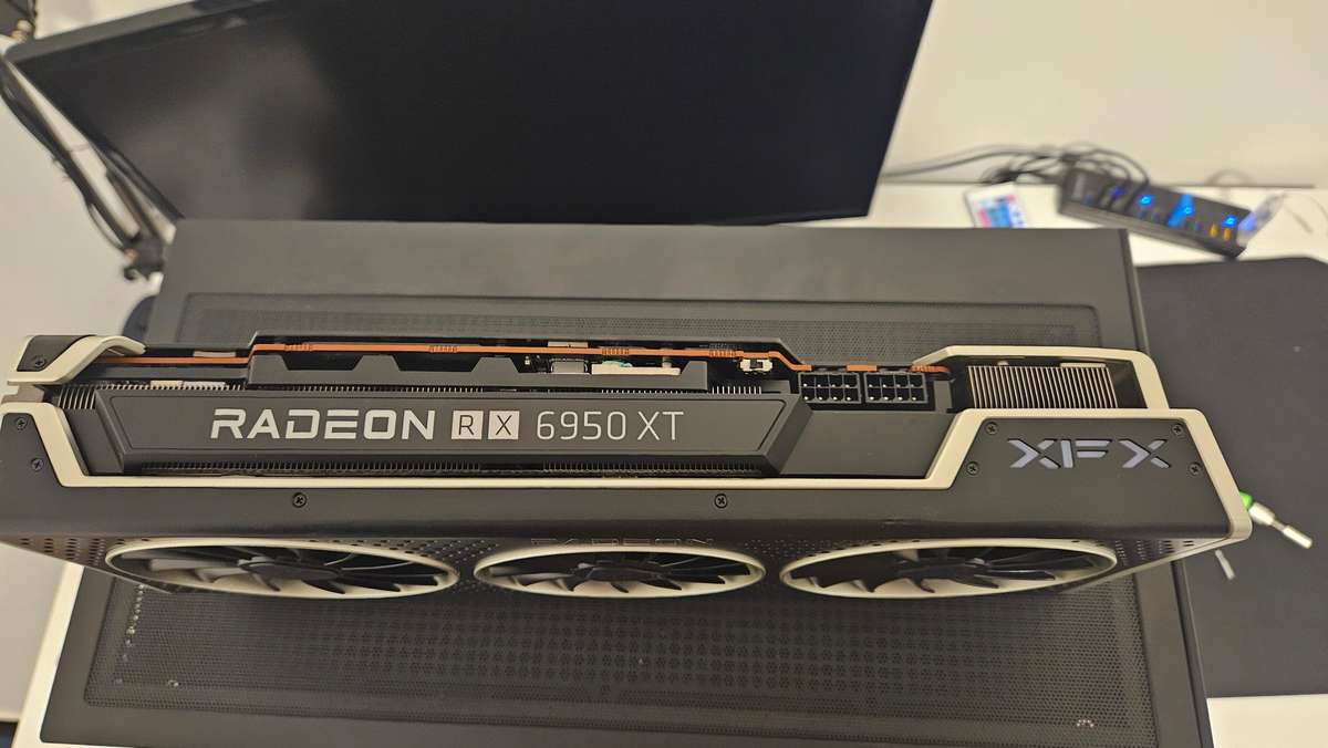 XFX Radeon RX 6950 XT Speedster Merc 319 Black  16GB GDDR6 (Turns On Intermittently, Sold As-Is)