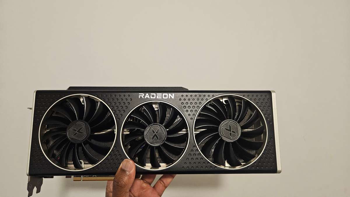 XFX Radeon RX 6950 XT Speedster Merc 319 Black  16GB GDDR6 (Turns On Intermittently, Sold As-Is)