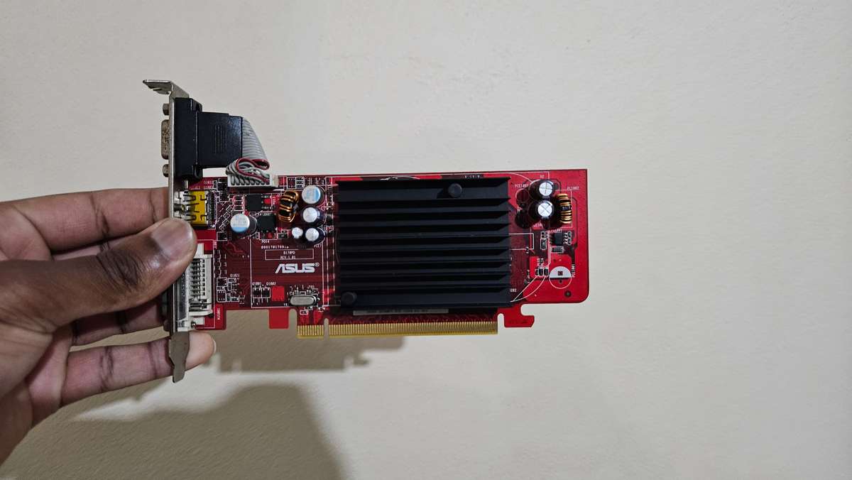ASUS Radeon Video Card EAH3450, B170P