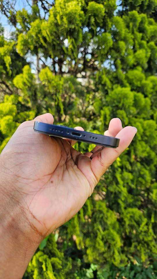 Apple iPhone 12 64GB  Grade B / Good Condition | Phone + USB-C Cable