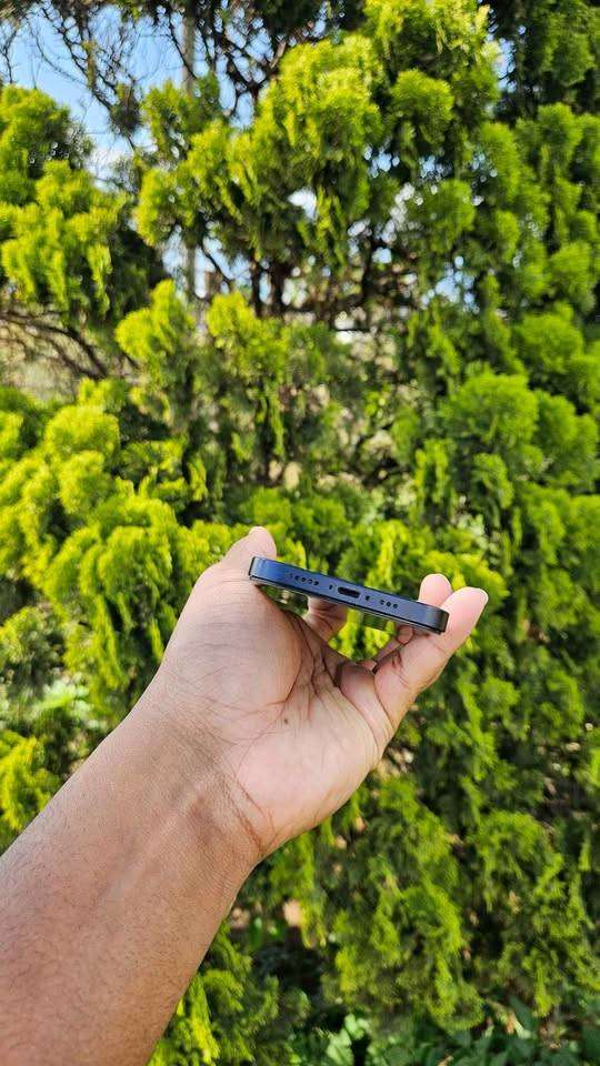 Apple iPhone 12 64GB  Grade B / Good Condition | Phone + USB-C Cable