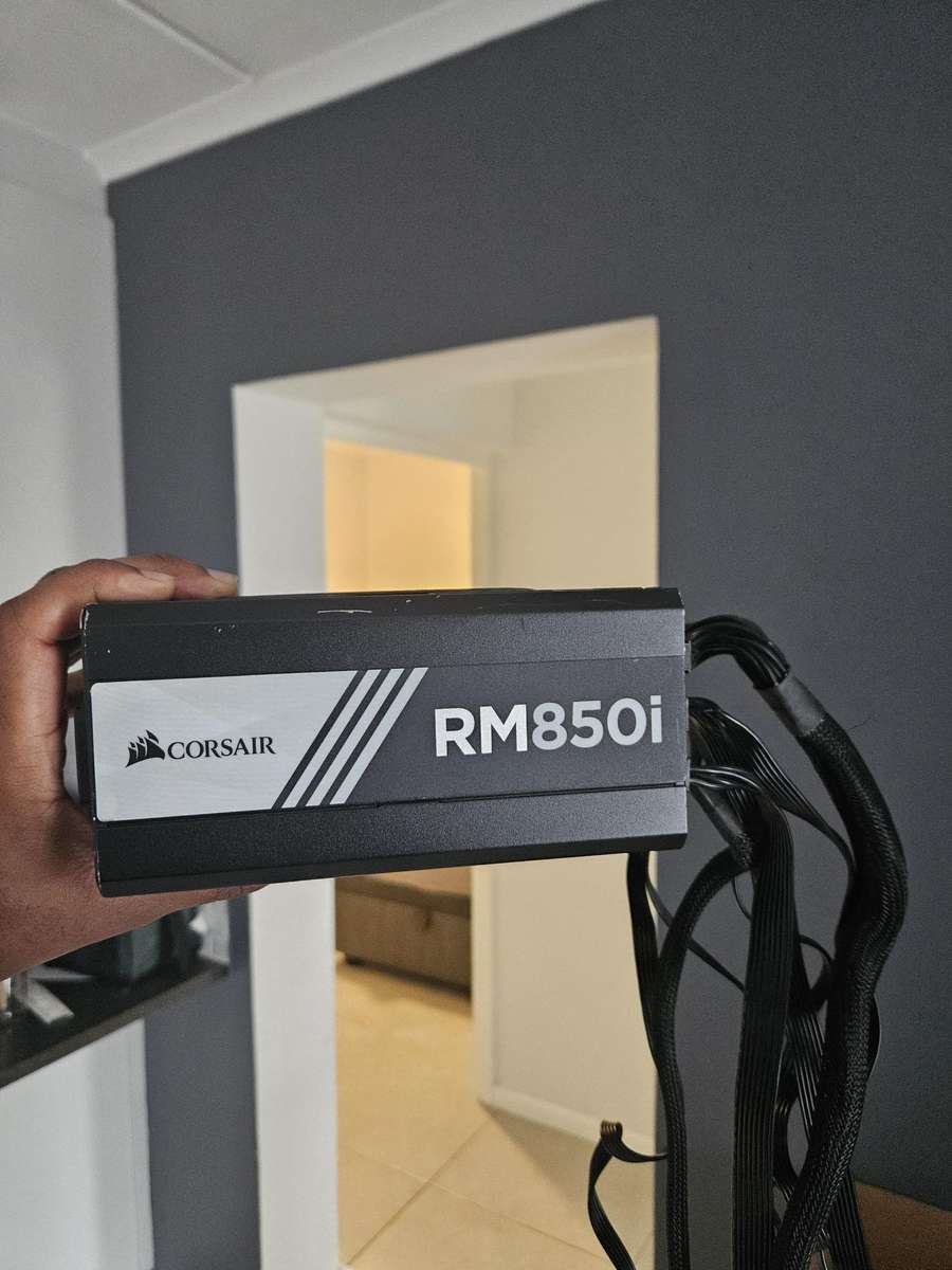 Corsair RM850i  850W Fully Modular Power Supply
