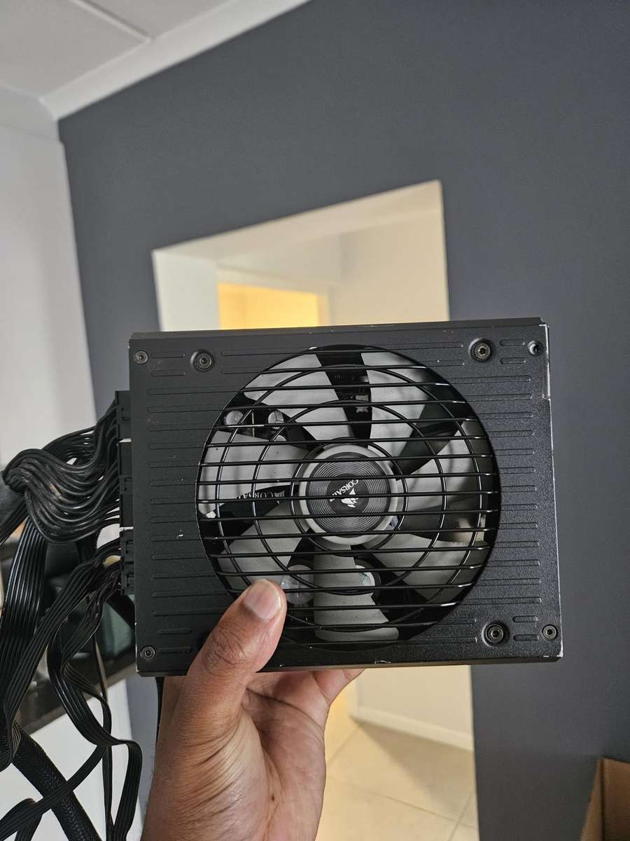 Corsair RM850i  850W Fully Modular Power Supply