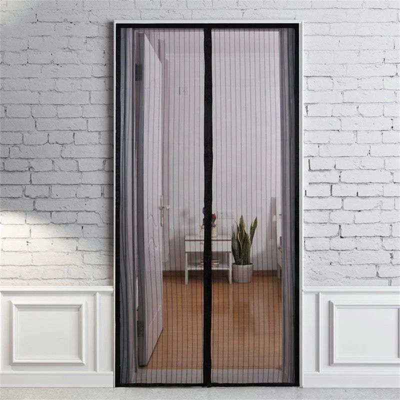 Magic Mesh - Hands-Free Screen Door