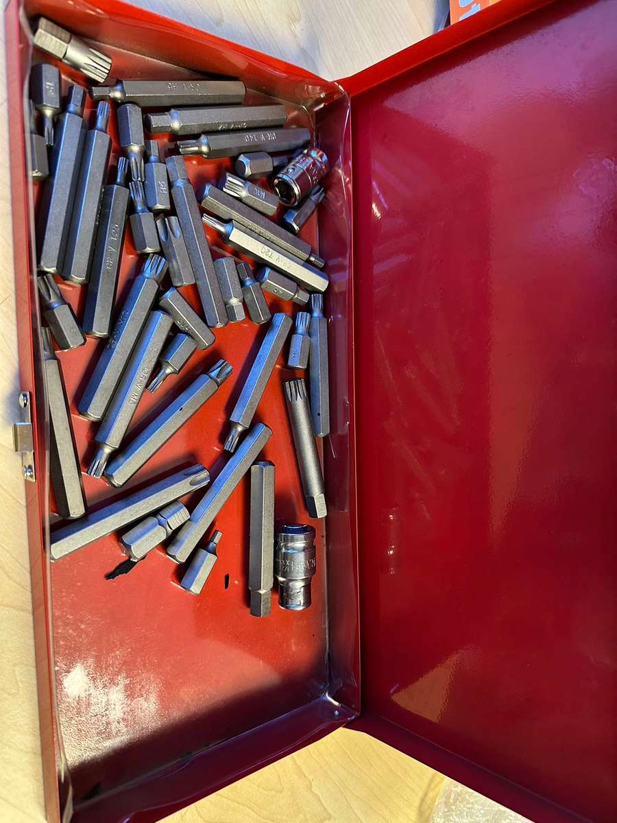 40 Piece Hex and Spline Bit Set