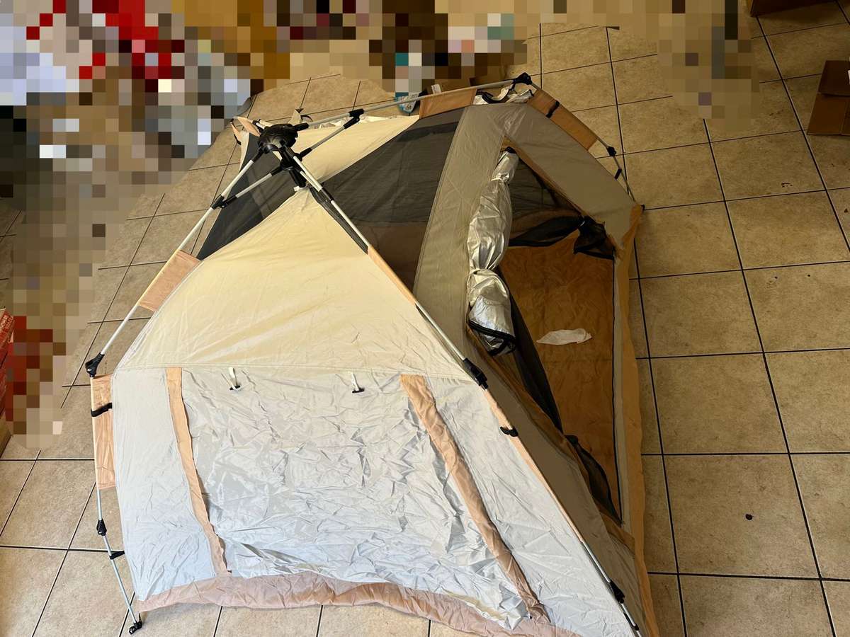 210x210cm Family Outdoor Camping Dome Tent E12-4-6