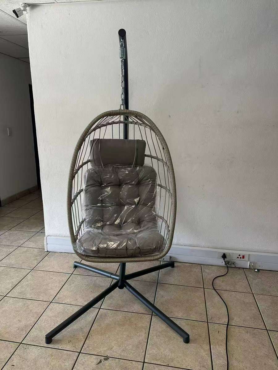 Indoor And Outdoor Rattan Patio Basket Chairs With UV Resistant Cushions