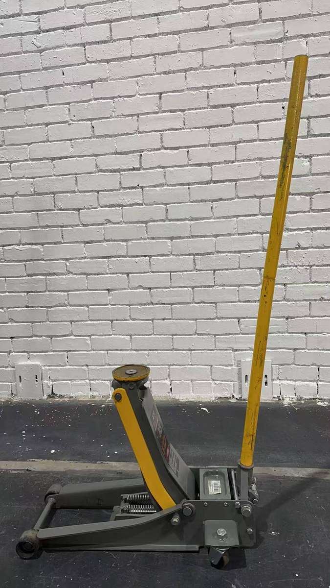 AIYI 4 Ton Low Profile Hydraulic Floor Jack