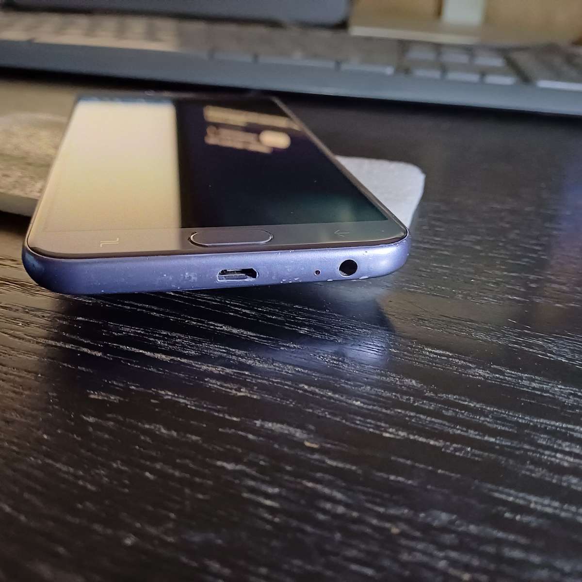 Samsung Galaxy J4 (J400F)