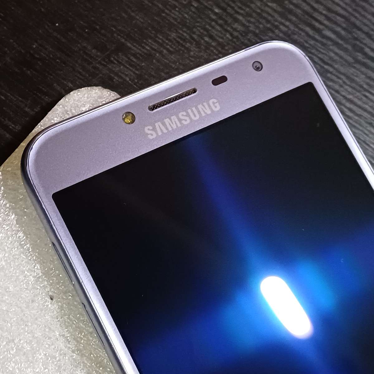 Samsung Galaxy J4 (J400F)