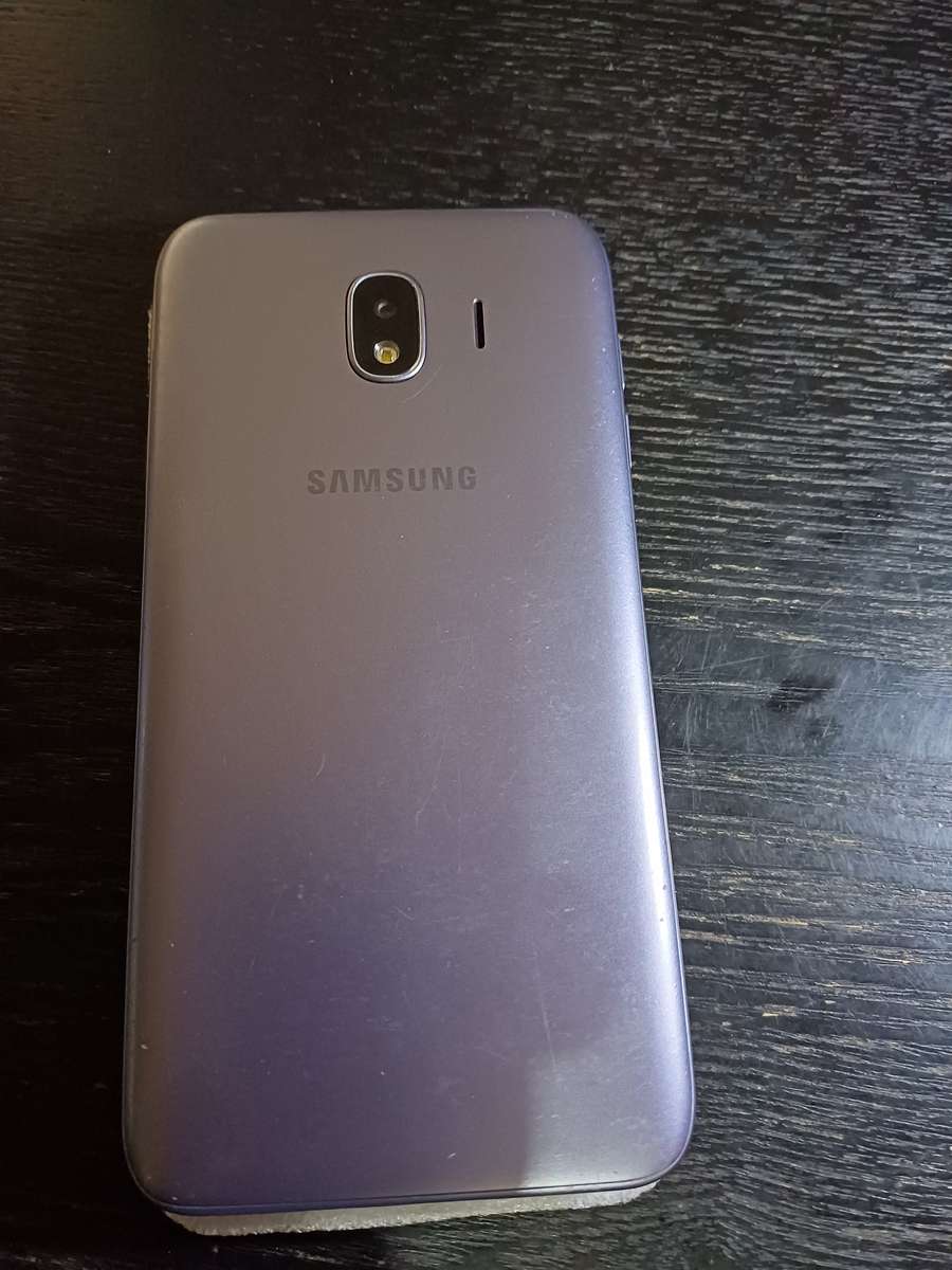 Samsung Galaxy J4 (J400F)