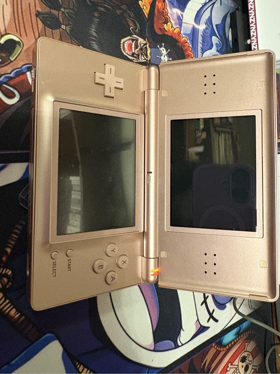 Nintendo Ds lite metallic rose