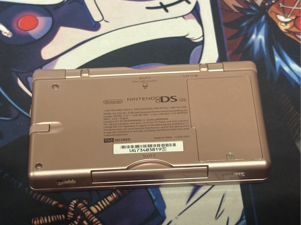 Nintendo Ds lite metallic rose