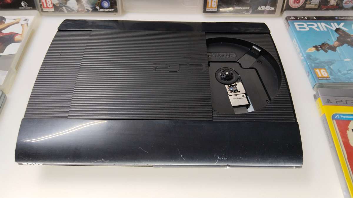 PlayStation 3 Super Slim 1TB Bundle