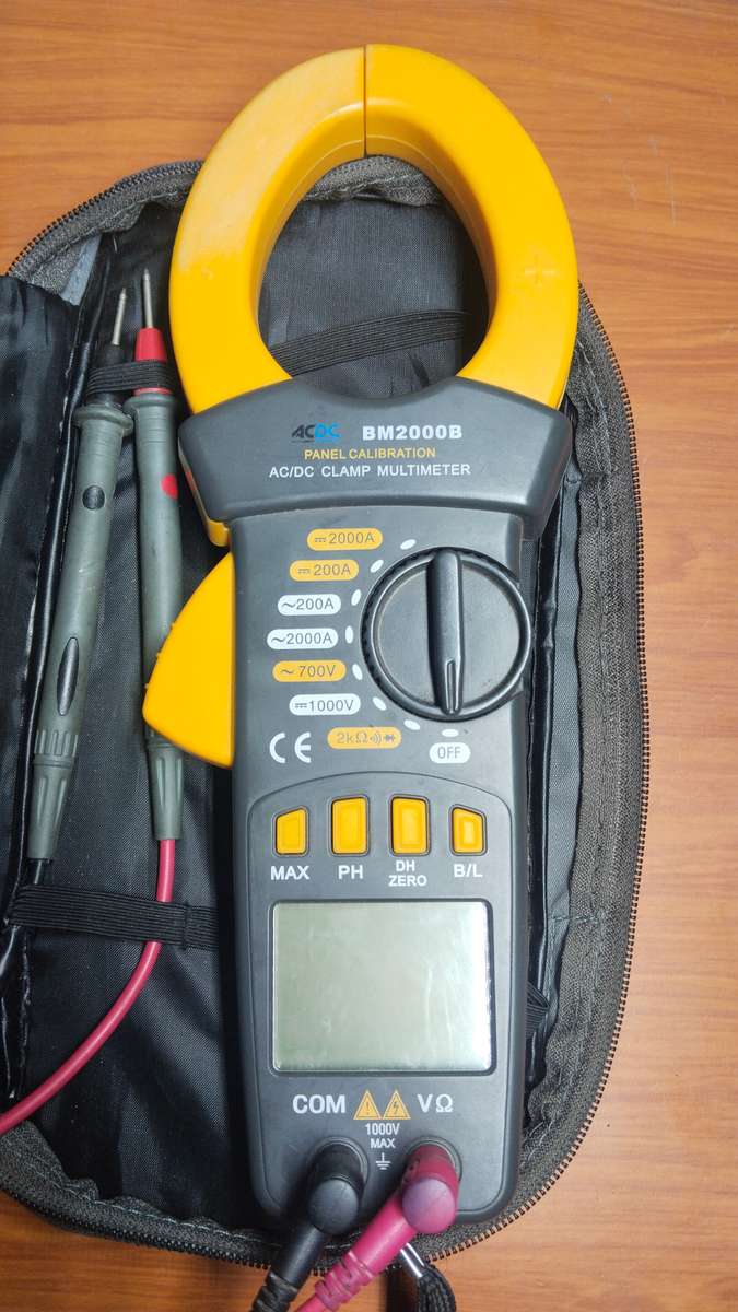 Mastech ACDC Dynamics BM2000B Panel Calibration Clamp Multimeter 2000A 1000V