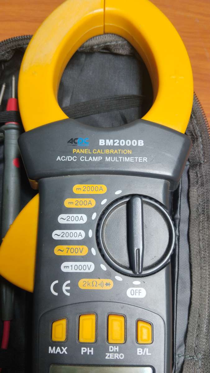 Mastech ACDC Dynamics BM2000B Panel Calibration Clamp Multimeter 2000A 1000V