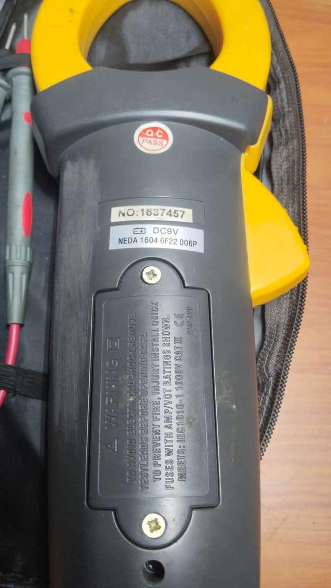 Mastech ACDC Dynamics BM2000B Panel Calibration Clamp Multimeter 2000A 1000V