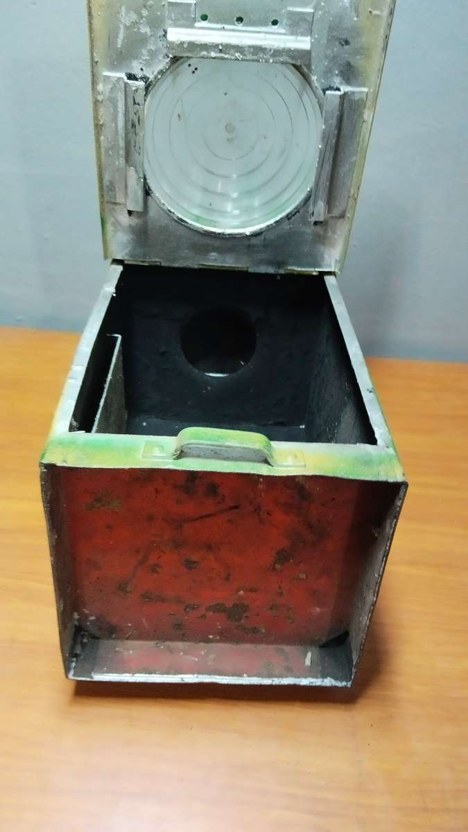 Vintage SAV/SAT Signal Lamp