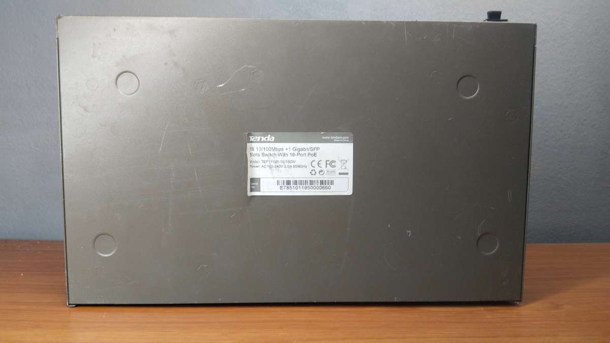 Tenda TEF1118P-16-150W Switch With 16 Port POE