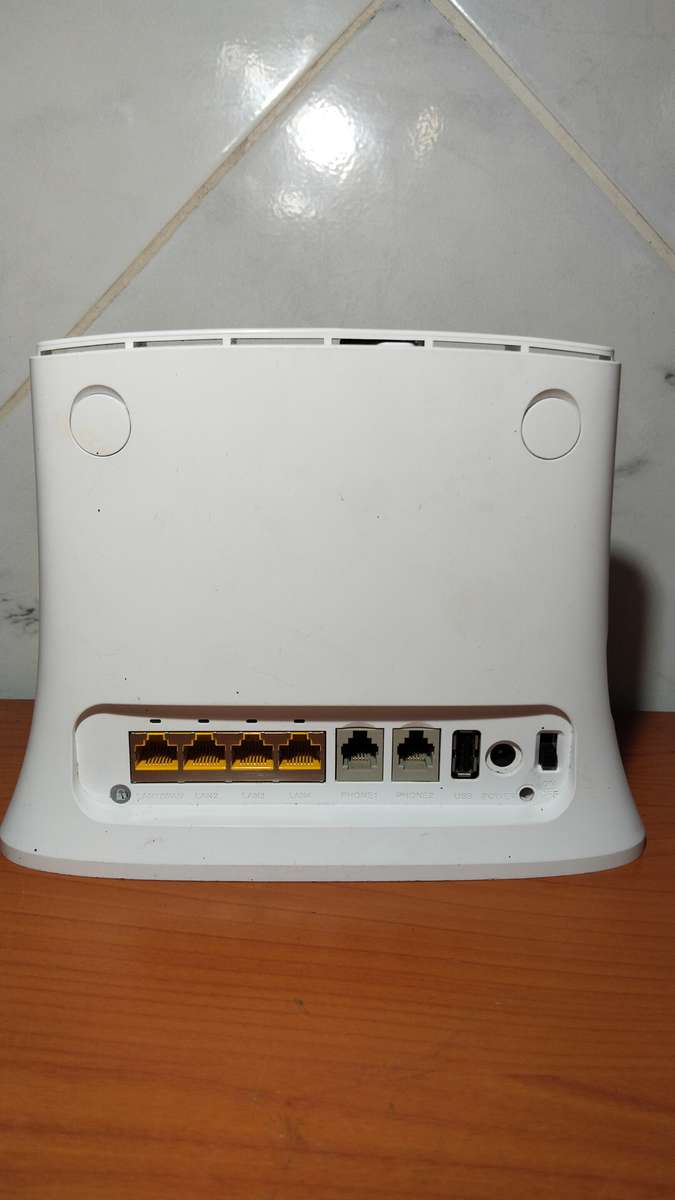 ZTE 4G Wireless Router MF283V - Uses Sim