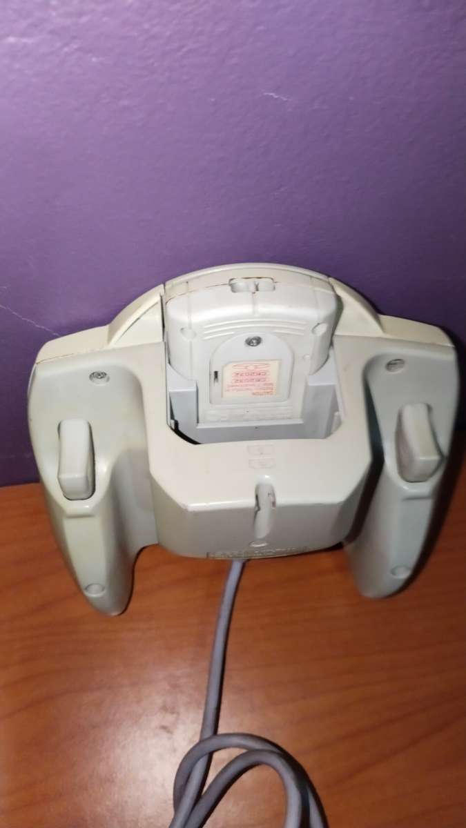 SEGA Dreamcast Console, Remote and Visual Memory Unit (Needs AV Cable)
