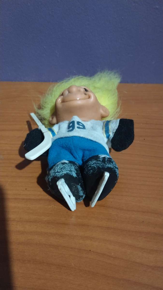 HOCKEY Wayne Gretsky 5" Russ Troll Doll Yellow Hair Vintage Collectible Figure