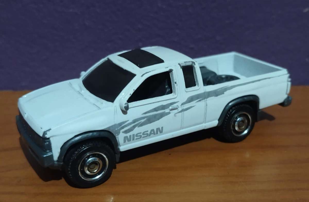 1995 Nissan Hardbody (D21) MATCHBOX Scale Model