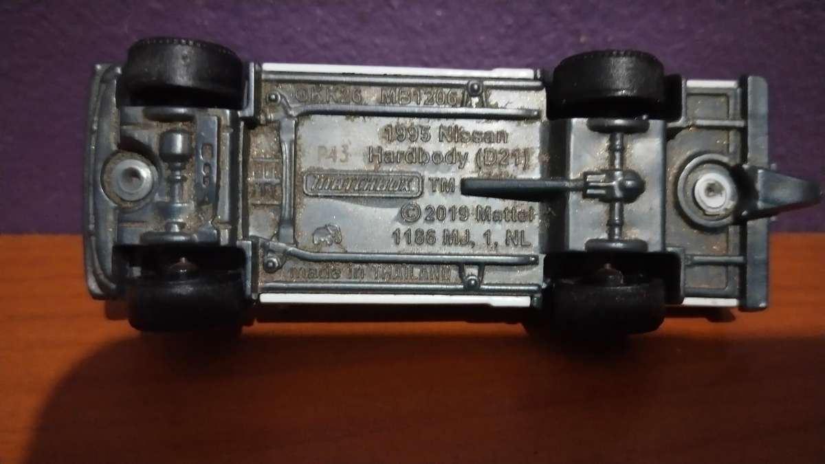 1995 Nissan Hardbody (D21) MATCHBOX Scale Model