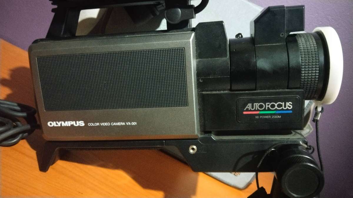 Olympus VX-301 Color Video Camera & VF-KF1-E Electronic Viewfinder UNTESTED